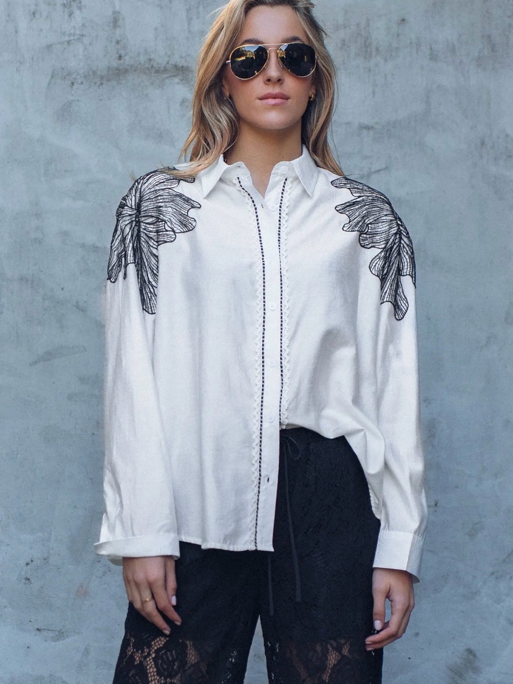 040. White Embroidered Shoulder Button-Up Shirt